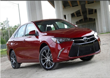 ពិត​ជា​ទំនើប​អស្ចារ្យ​  Toyota ​Camry​ 2015 ផ្ដល់ឲ្យអតិថិជន ៣ ជម្រើស​ក្នុង​ឆ្នាំ​តែ​មួយ