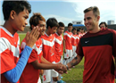 ​កីឡាករ Fabio Cannavaro មកទស្សនកិច្ចនៅកម្ពុជា