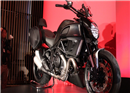 ម៉ូតូថ្មី Ducati Diavel Strada ២០១៣