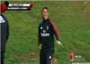 Robinho និង Balotelli សើចចំអកអោយម៉ូតសក់ថ្មីរបស់មិត្តរួមក្រុម Baoteng