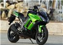 ម៉ូតូ kawasaki z1000  ស៊េរីថ្មី ឆ្នាំ២០១៣ មានរាងសង្ហា
